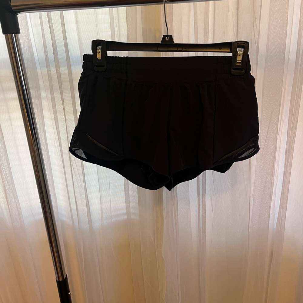 Lulu shorts, hotty hotty hot 2.5